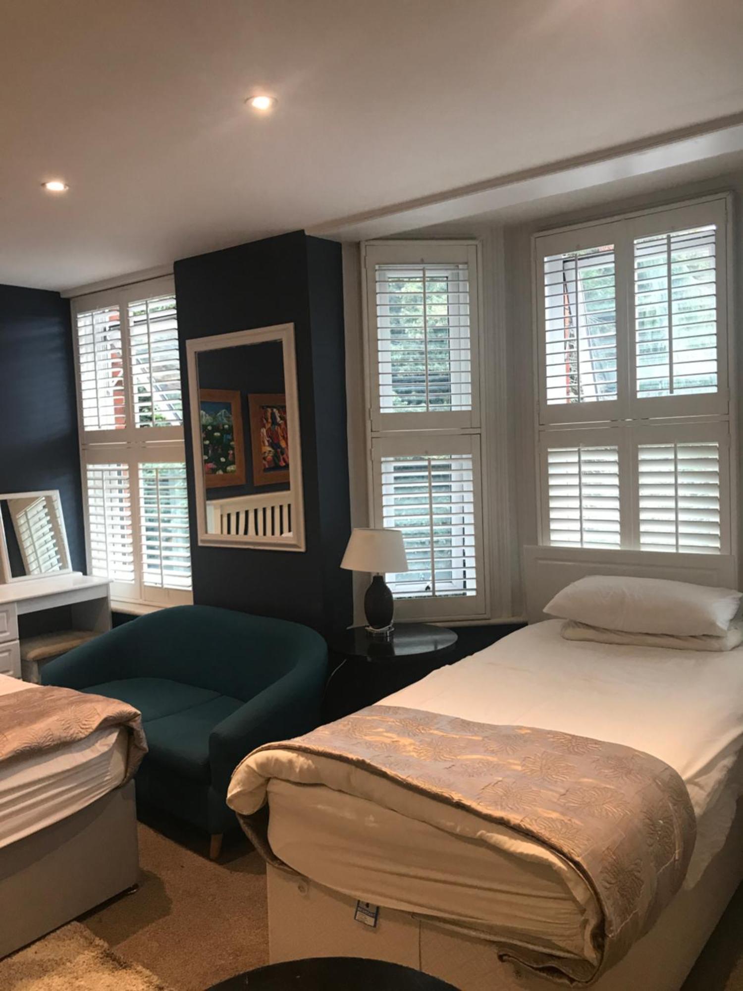 Acacia Villas Guest House Guildford Eksteriør bilde